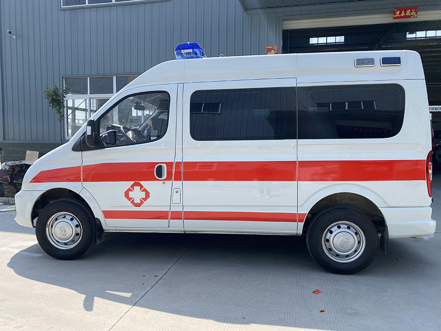 上汽大通V80救護車