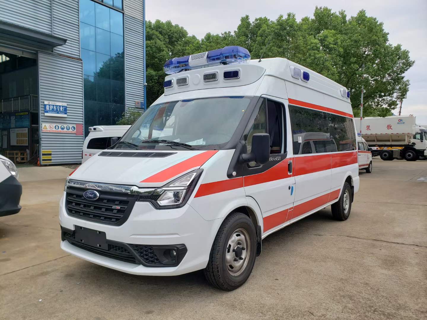 福特新全順V348救護車