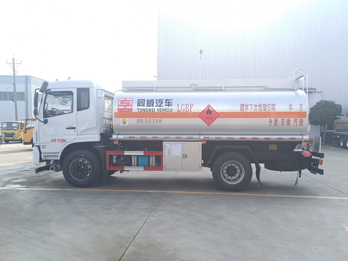 東風(fēng)錦程12噸油罐車