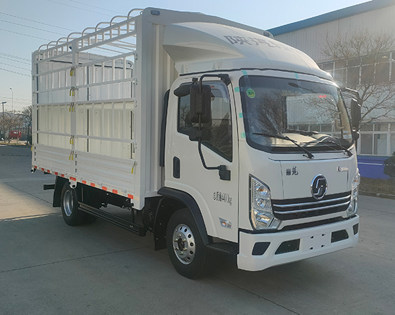 陜汽牌倉柵式運輸車