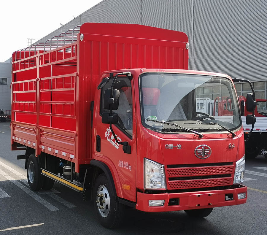 解放牌倉柵式運(yùn)輸車