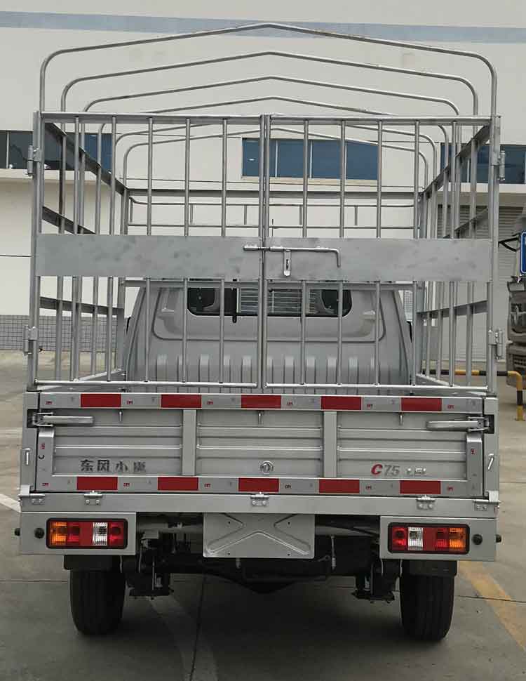 東風牌倉柵式運輸車
