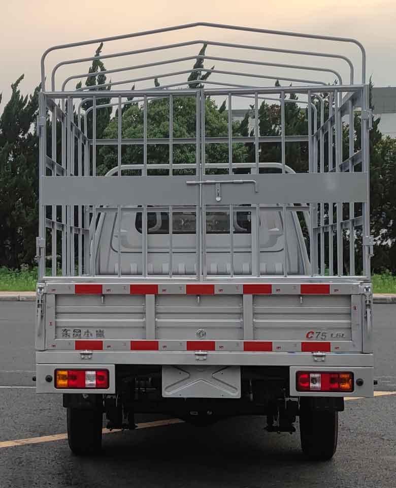 東風牌倉柵式運輸車