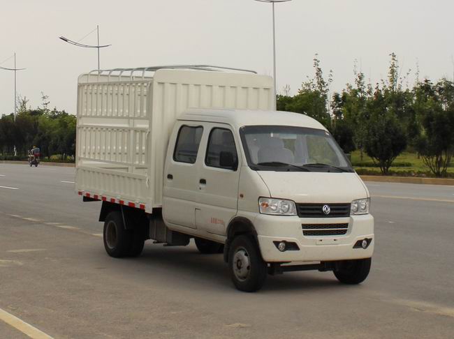 東風牌倉柵式運輸車